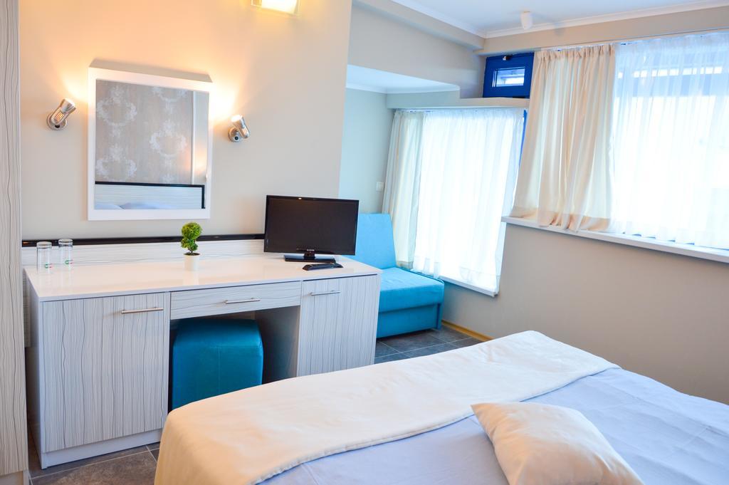 Aphrodite Hotel (Adults Only) Golden Sands Ngoại thất bức ảnh